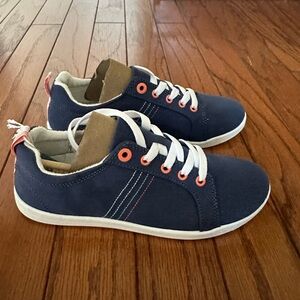 Brand new Vionic beach Stinson navy blue